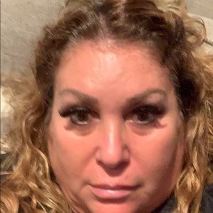 Meet your Posher, Dennis